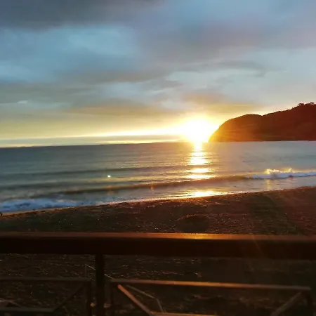 Delizioso Attico Con Ampio Terrazzo E Garage A Due Passi Dal Mare E Dalle Cinqueterre Lt-0485 Appartamento Levanto