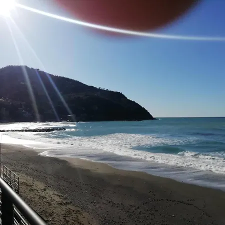 Delizioso Attico Con Ampio Terrazzo E Garage A Due Passi Dal Mare E Dalle Cinqueterre Lt-0485 Appartamento