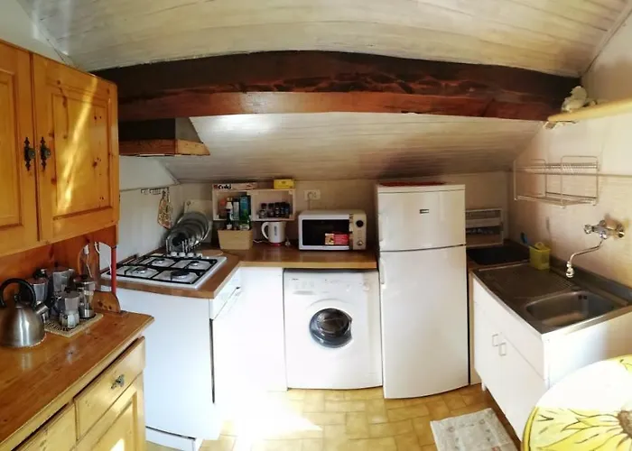 Delizioso Attico Con Ampio Terrazzo E Garage A Due Passi Dal Mare E Dalle Cinqueterre Lt-0485