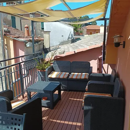 Delizioso Attico Con Ampio Terrazzo E Garage A Due Passi Dal Mare E Dalle Cinqueterre Lt-0485 Lägenhet