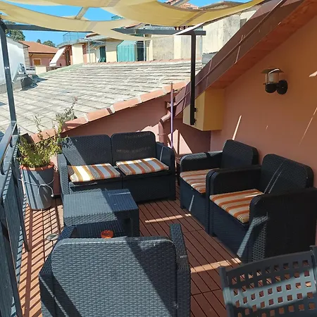 Delizioso Attico Con Ampio Terrazzo E Garage A Due Passi Dal Mare E Dalle Cinqueterre Lt-0485 *