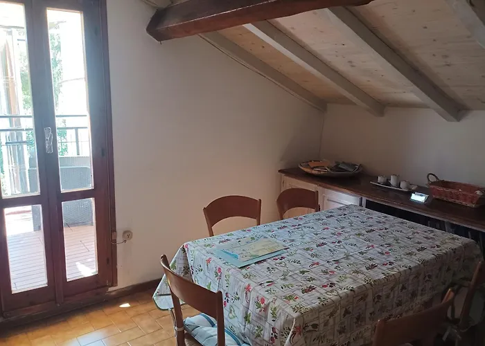 아파트 Delizioso Attico Con Ampio Terrazzo E Garage A Due Passi Dal Mare E Dalle Cinqueterre Lt-0485